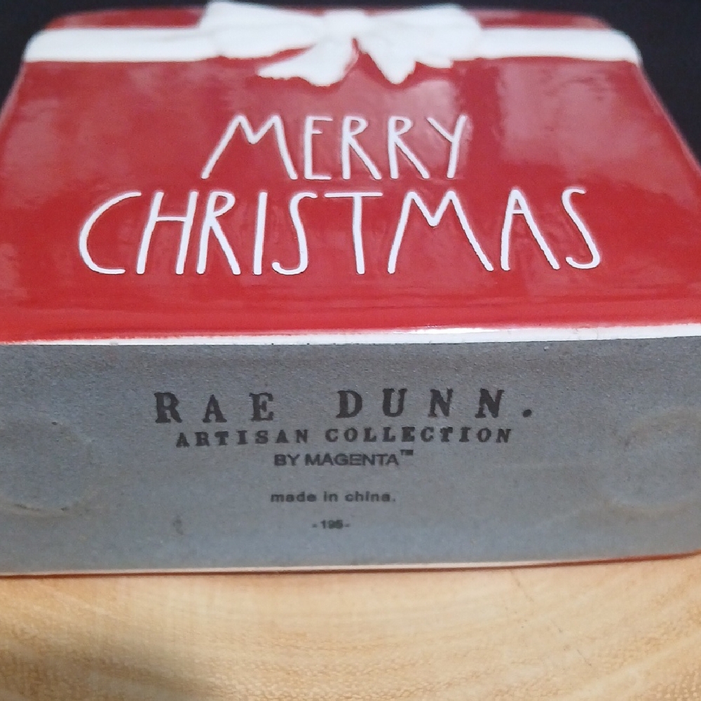 Rae Dunn Red Christmas Ceramic Box NWOT - Picture 2 of 6